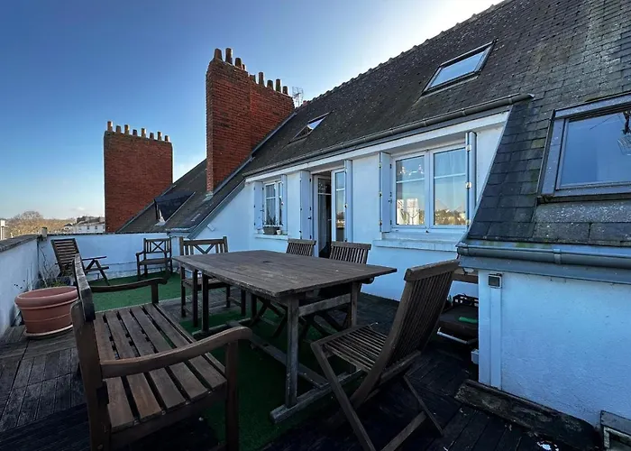 Beautiful Apartment With Terrace - Loire View