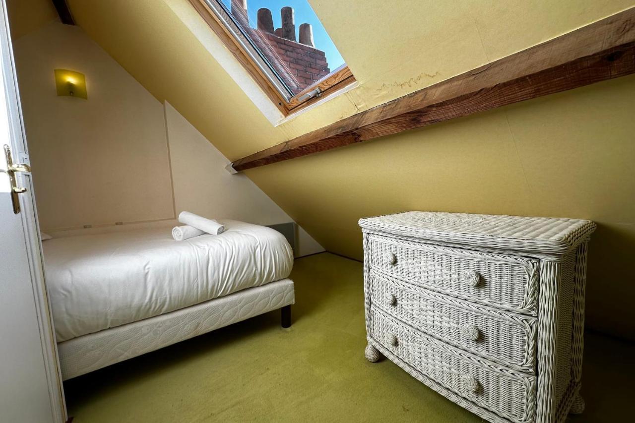 Beautiful With Terrace - Loire View